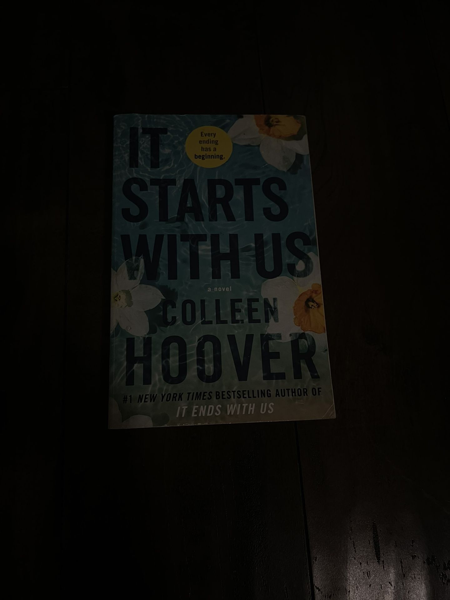 It Starts With Us - Colleen Hoover
