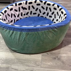 baby ball pit