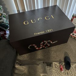 shoes box gucci