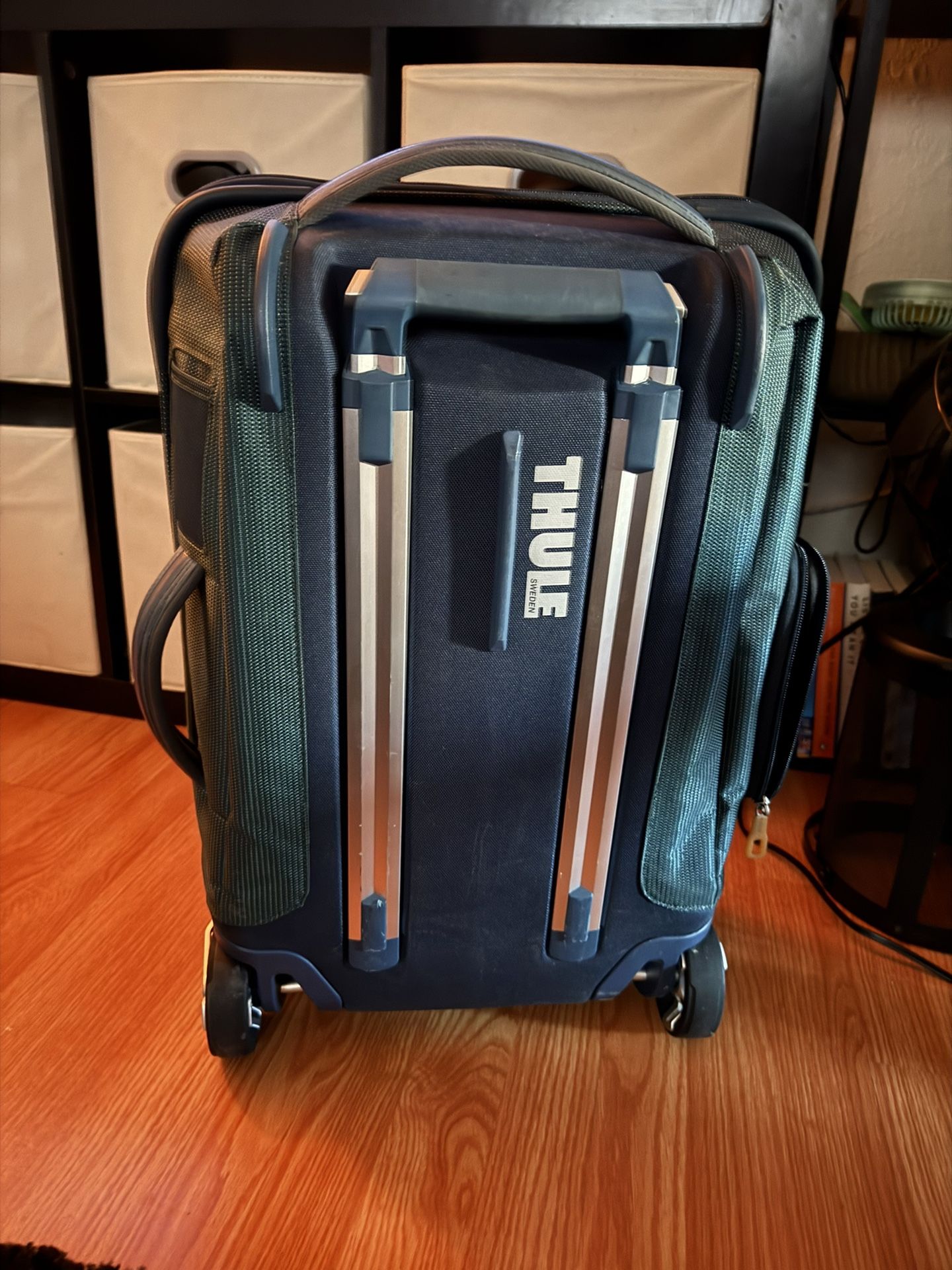 Thule Brand Crossover Rolling Carry-On