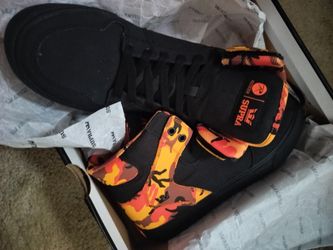 SUPRA SHOES SIZE 10 1/2
