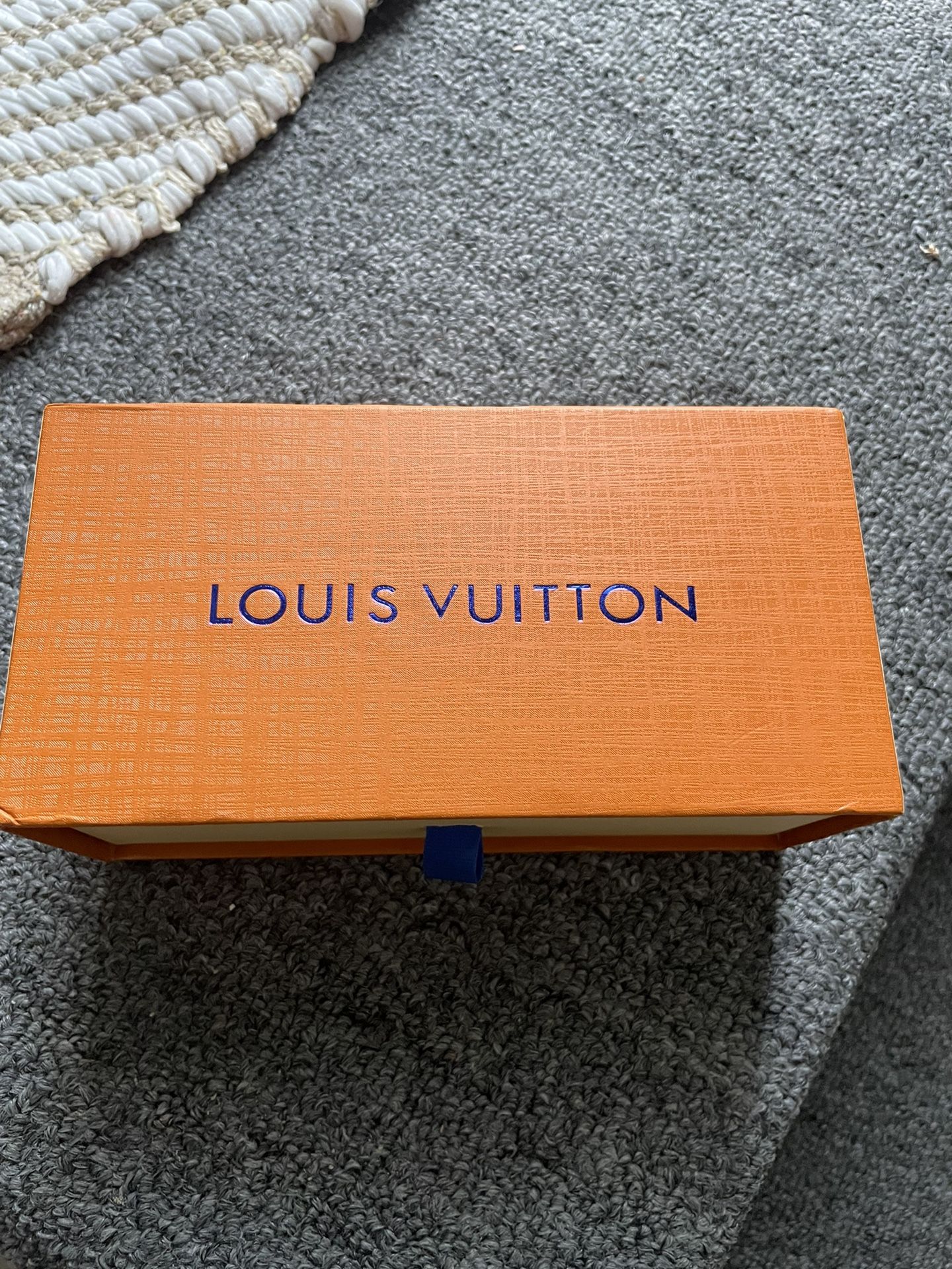 Louis Vuitton Millionaire Z1165w for Sale in Hayward, CA - OfferUp