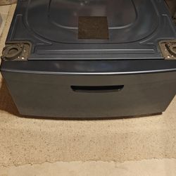 Samsung pedestal/drawer in excellent condition (2 available)