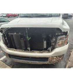2019 NV3500 Salvage RUNS GREAT 