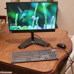 DELL ALL IN ONE  Inspiron 5477  Computer,I7-8700T,2.4GHZ ,TOUCH SCREEN,16GB,480 & 230 GB SSD,WIN 10
