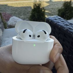 Apple AirPods 4th Generation With Active Noise Cancellation