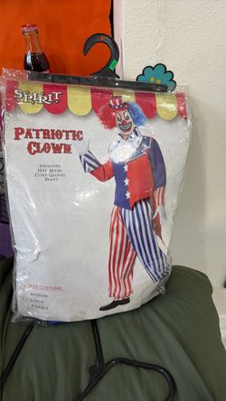 Patriotic clown