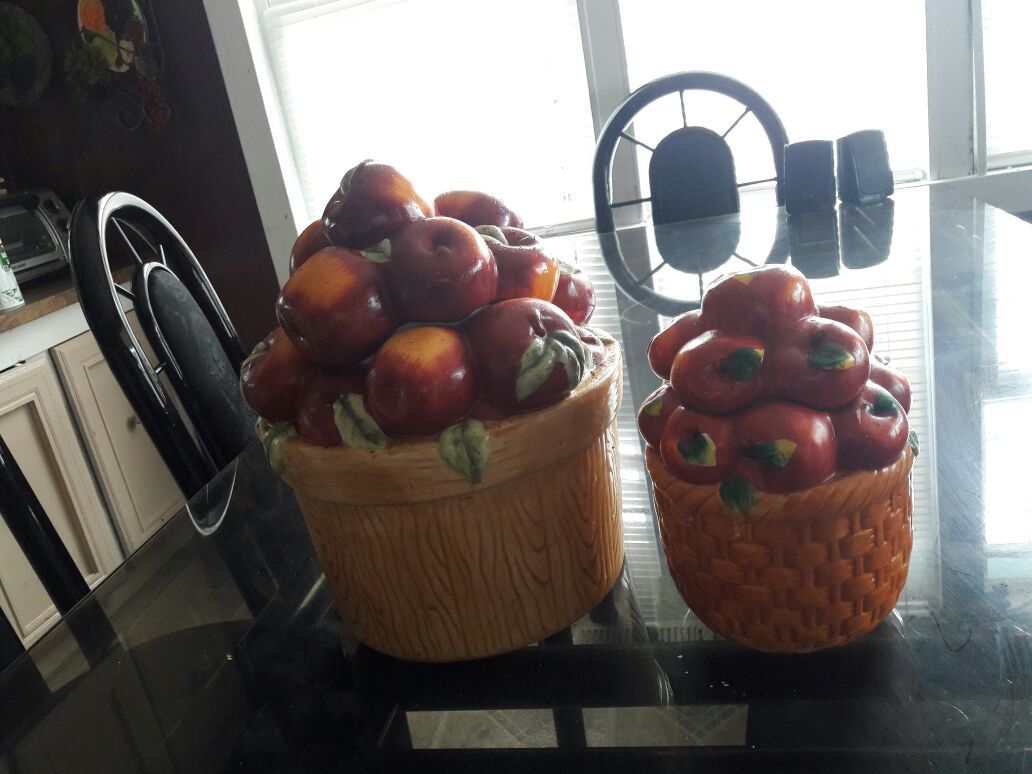 Set canisters Apple canisters with tap set