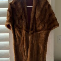 El Oso Blanco Real Fur Coat/shawl