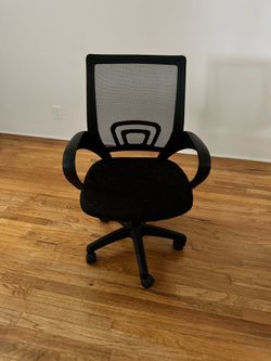 Black adjustable swivel chair