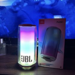 BLUETOOTH SPEAKER 