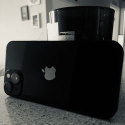 IPhone 14.  Like Brand New . Unlocked