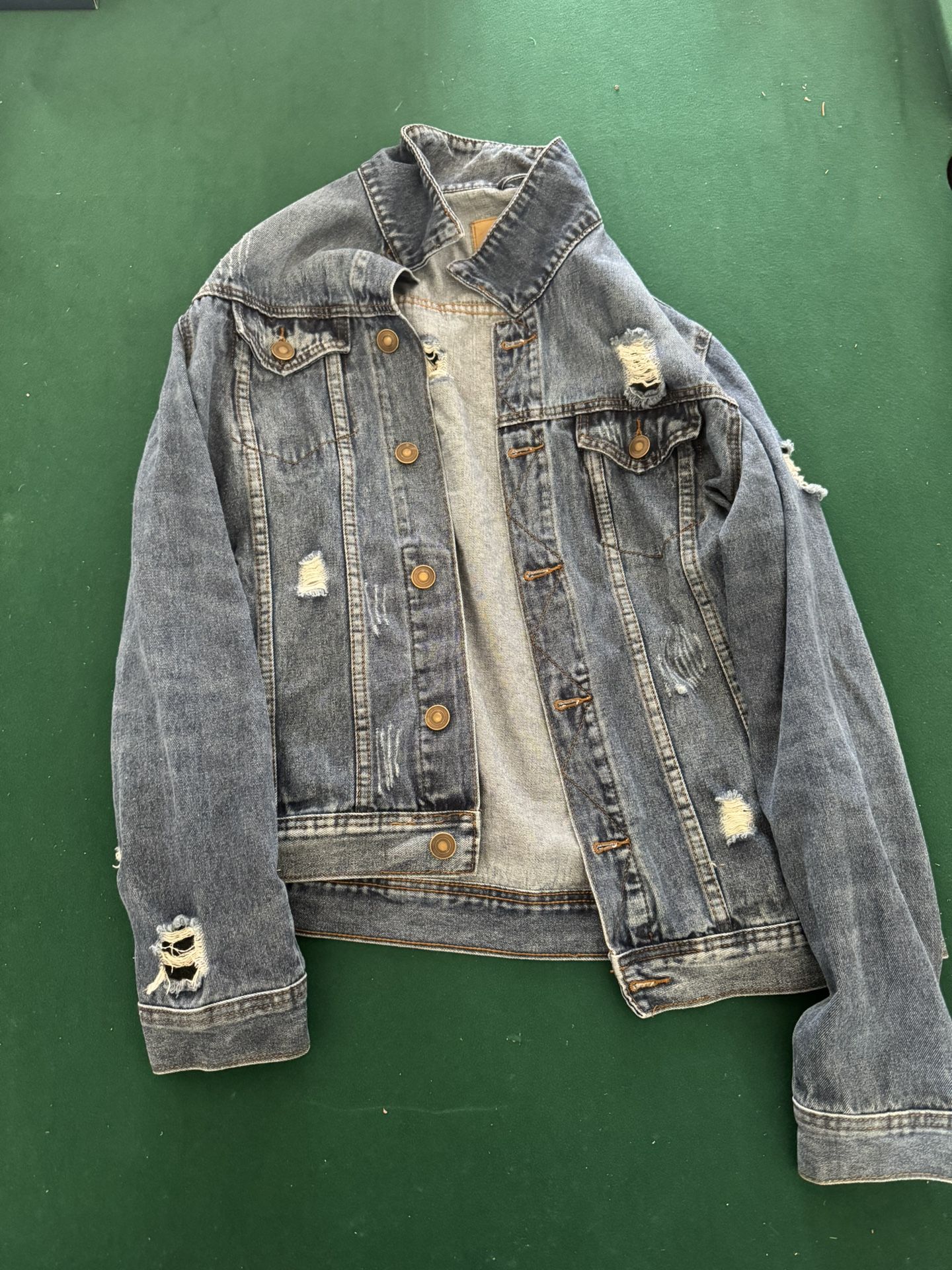Rue21 Distressed Denim Jean Jacket Men’s Large | Blue Vintage Wash Ripped Trucker 