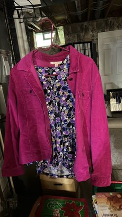 Pink denim jacket for casual wearing