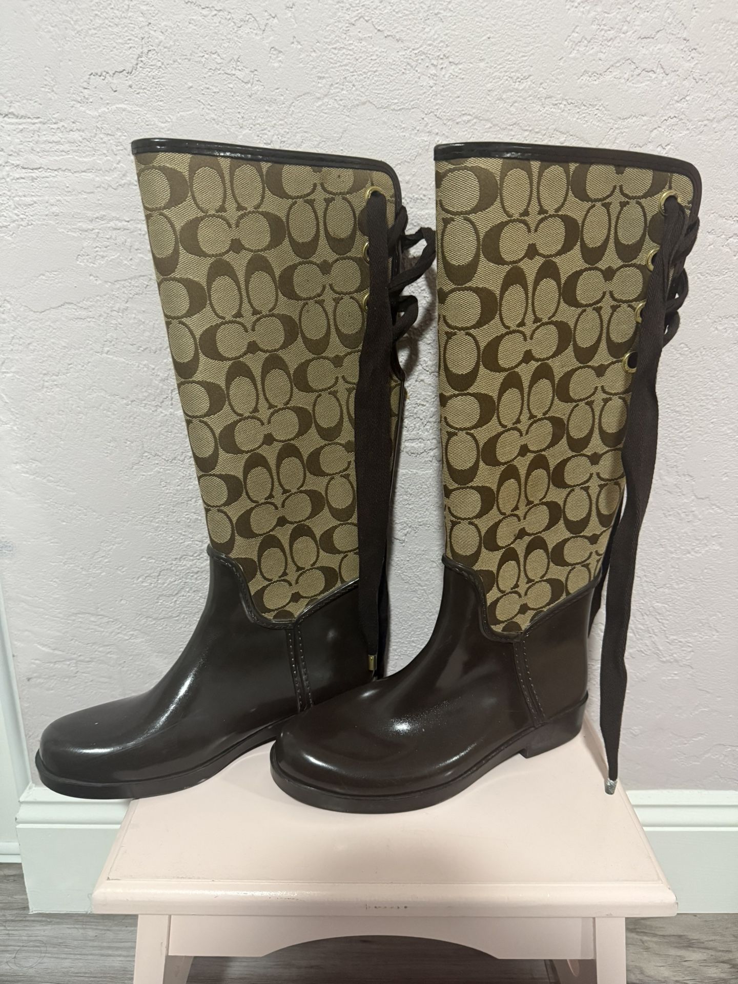 Coach Tristee Rain Boot Size 6