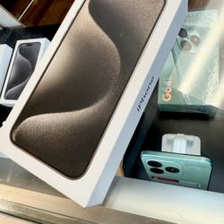 New Iphone 15 Pro max 256gb Unlocked 