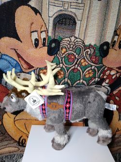 NWT DisneyParks Sven plush
