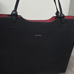 Tote Bag With Laptop Component 