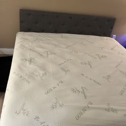 King Size Bed Frame With (4) Drawers 