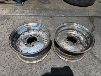 Two 14 inch chrome Cragar SST wheels 6 on 5.5 inches fits trucks