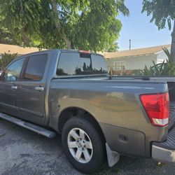 2004 Nissan Titan
