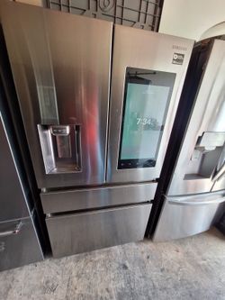 Counter Depth Samsung refrigerator