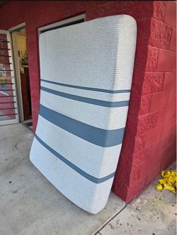 SERTA matress, pre-owned but excellent condition, just $100 its a FULL SIZE