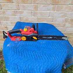 13" Homelite Model Ut 43103 Chain Saw  ( Corded)