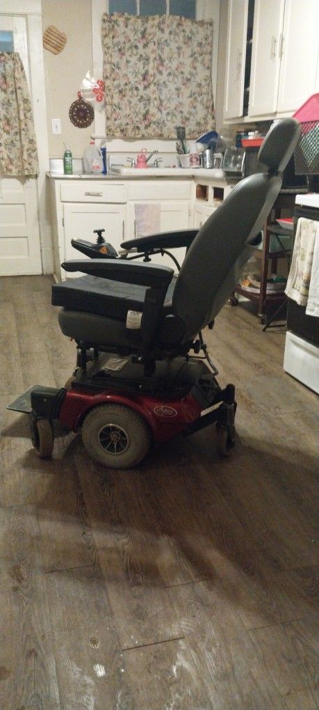 Battery Powered Wheelchair With Charger