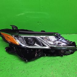 CAMRY 2018 2019 2020 PASSENGER HEADLIGHT OEM