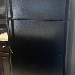 Frigidaire Refrigerator 