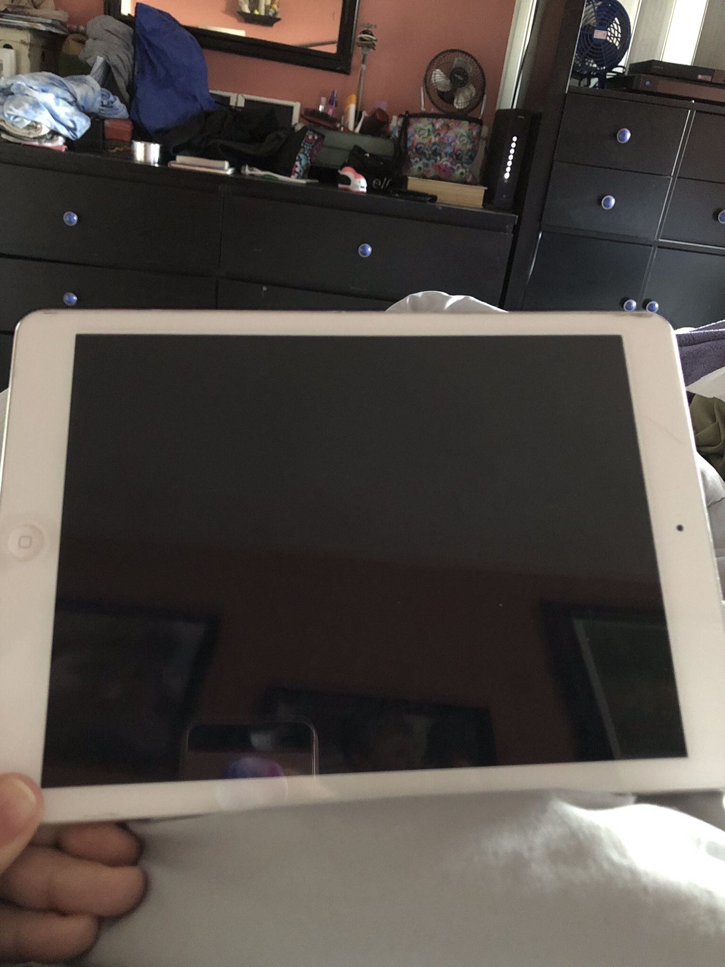 TWO IPAD AIR(S) 16GB BOTH EXCELLENT CONDITION; ONE HAS A SCREEN PROTECTOR; SERIOUS INQUIRIES ONLY!!!