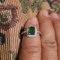 Man Made Emerald Sterling Silver Size 7