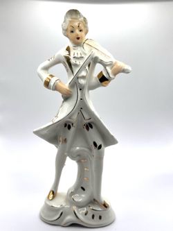 Vintage Porcelain Ceramic  Figurine Statue Man Playing Violin