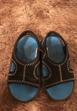 Kids sandals