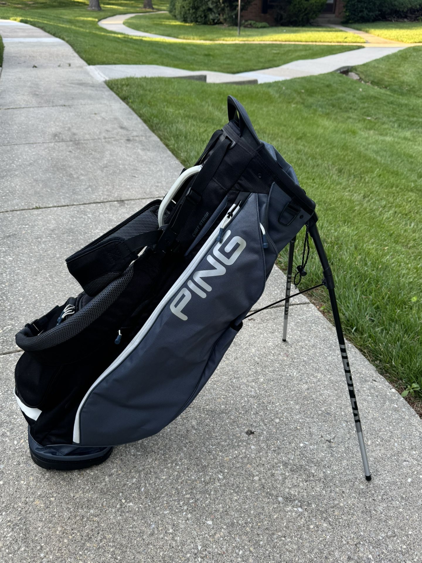 MOTOCADDY DRY-SERIES GOLF BAG