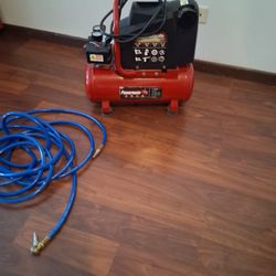air Compressor With Hose 