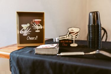 Goth/Black Wedding Decor