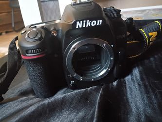 Nikon d7500 body only