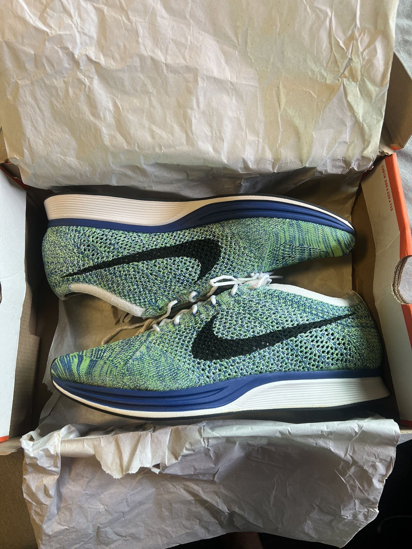 Nike Flyknit Racer