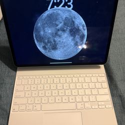 Magic keyboard 13 inch