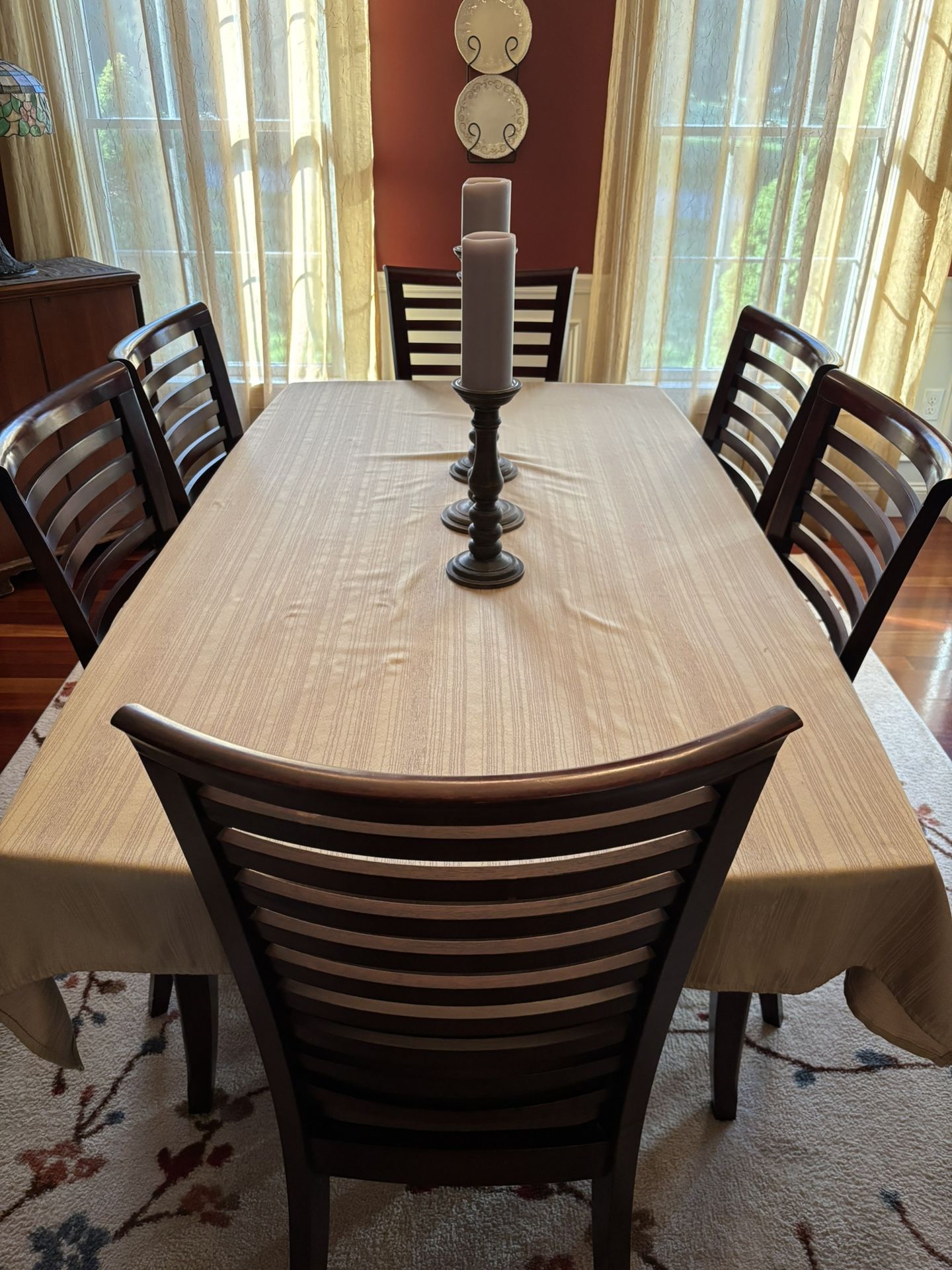 Dinner Room Set & Rug 