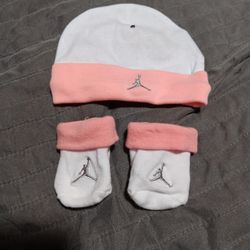 Baby Hat And Sock 