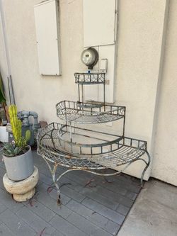 3-tier metal iron outdoor plant stand shelf