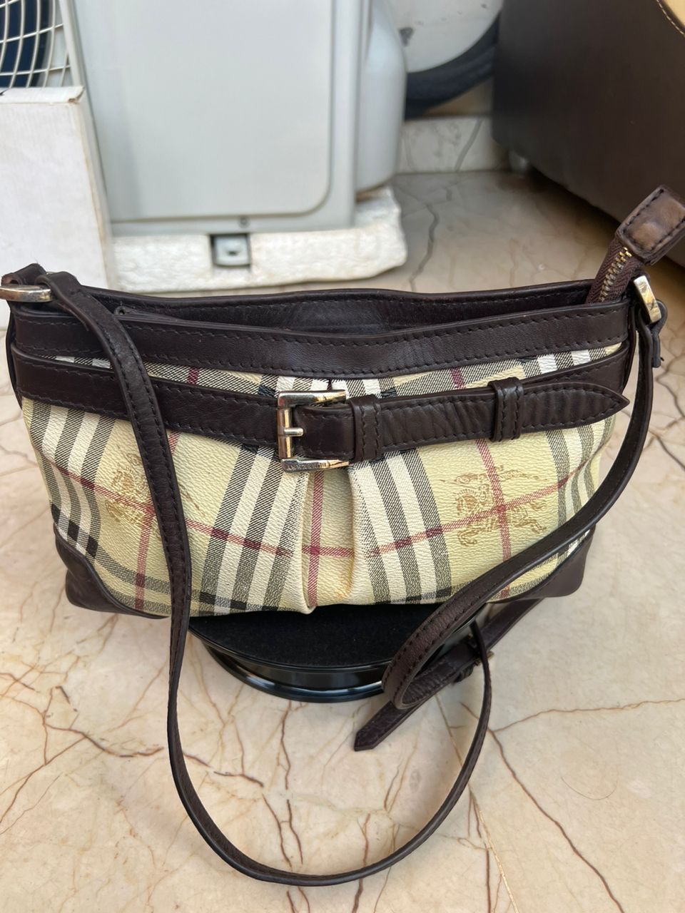 Pre Owned Authentic Burberry Smithfield Crossbody Bag