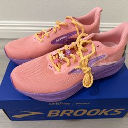 RunDisney x Brooks Ghost 17 Rapunzel Pink Purple Womens Regular Size 13 / Men 11.5