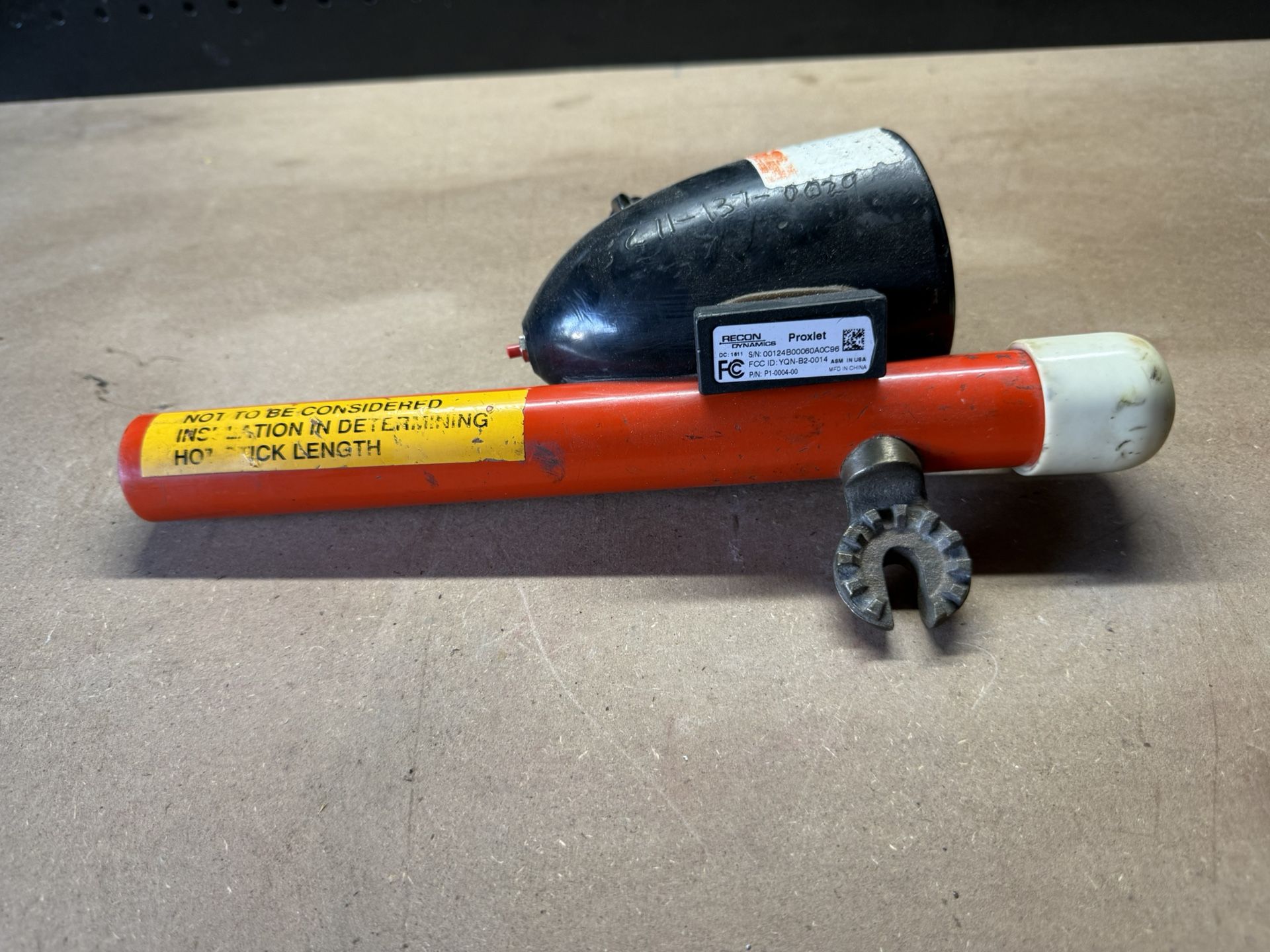 A-B Chance Hubbell C(contact info removed) 52NCM 1KV- 40KV Analog Multi-range Voltage Indicator