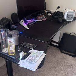 65” gaming desk