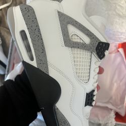 Jordan 4