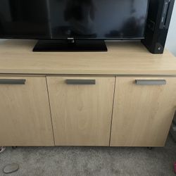 Storage cabinets 